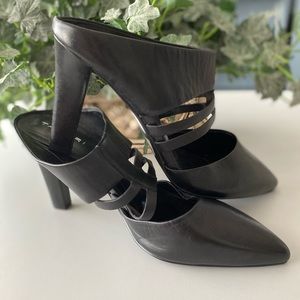 TAHARI ✨NEW✨ Black leather mules pumps 👠  8.5